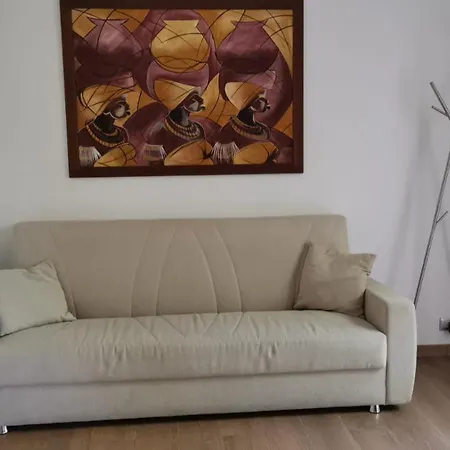 La Casa Di 8 بيت للعطل موديكا